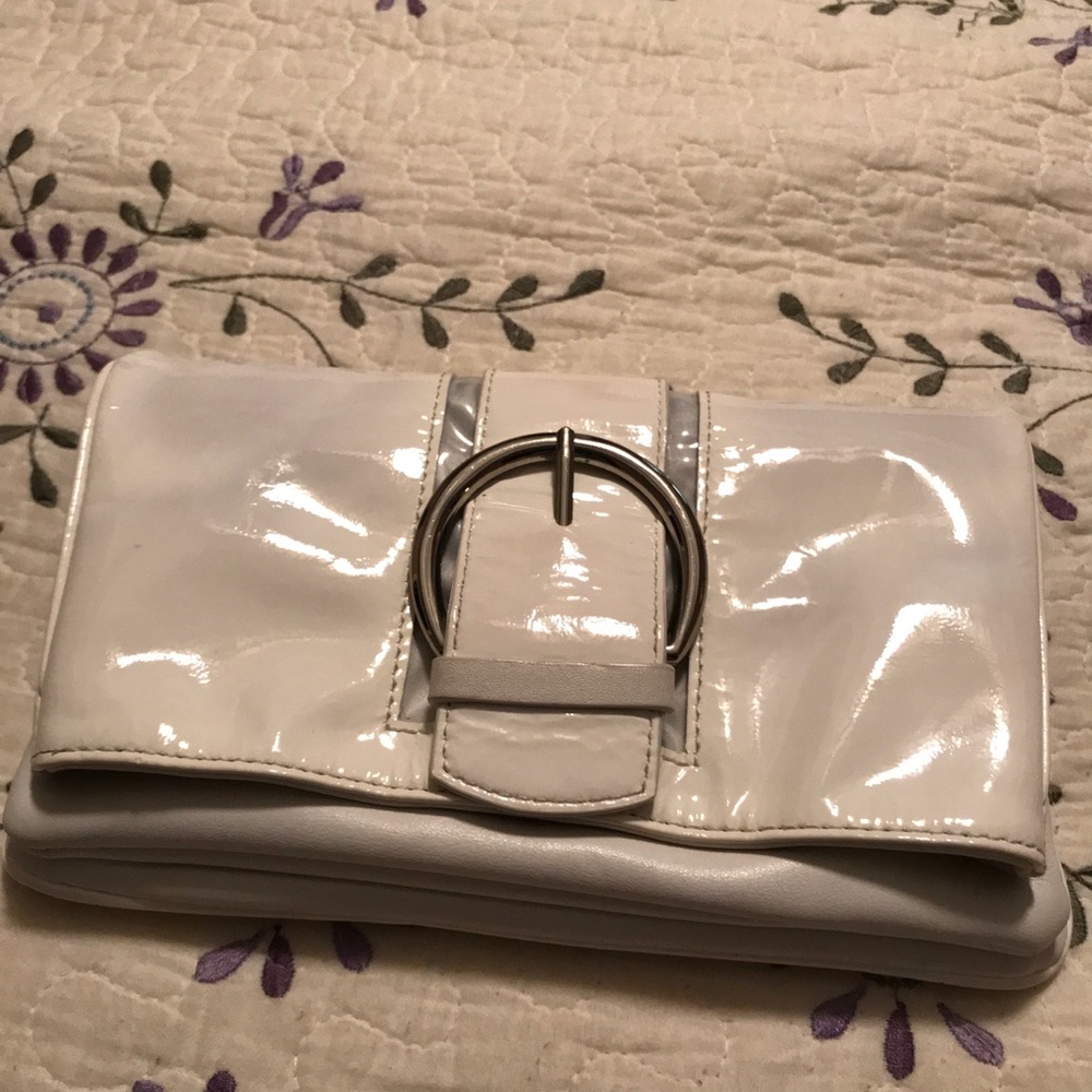 Donald J Pliner clutch